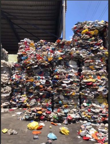 Hdpe bottles baled 36434