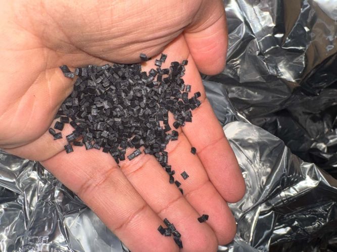 PA66 GF30 (BASF Ultramid® A3HG6 HR BK23591) 35715