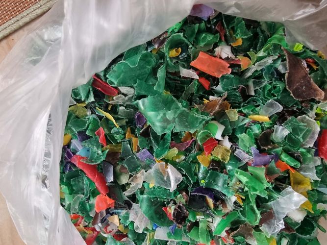 Pet flakes mix color  35763