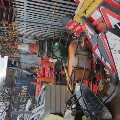 Road barriers Signs,cones and platic pipe - Other plastic for sale on Scrapo